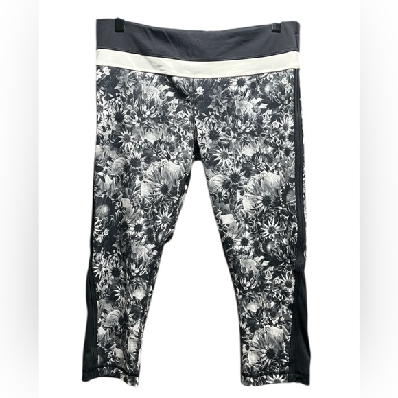 lululemon athletica Pants - Lululemon Athletica Black and White Floral Leggings